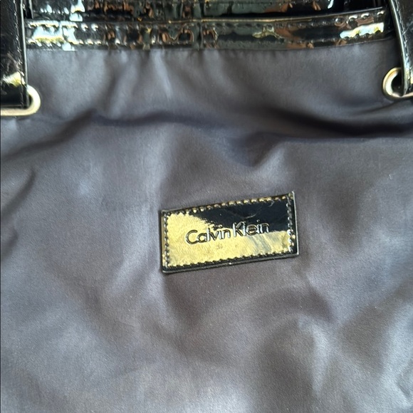 Calvin Klein Black Tote with Silver Accents and Spacious Design - Picture 5 of 8